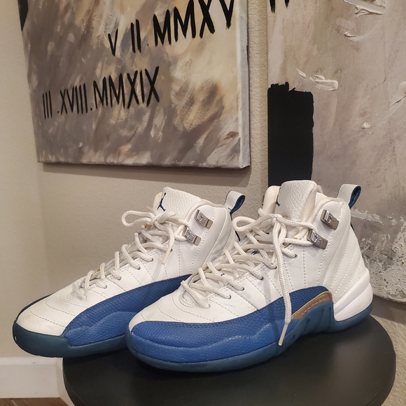 GUC Air Jordan retro 12 youth 4.5 women 6 - Picture 2 of 9